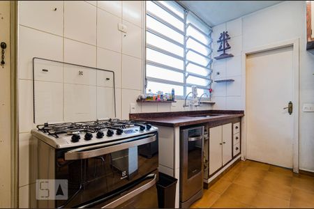 Apartamento à venda com 236m², 4 quartos e 2 vagas Apartamento à venda com 236m², 4 quartos e 2 vagasCozinha