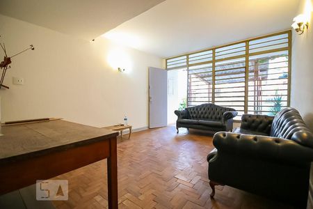 Sala de casa para alugar com 2 quartos, 120m² em Chácara Santo Antônio (zona Sul), São Paulo