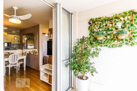 Apartamento à venda com 60m², 2 quartos e 1 vagaVaranda