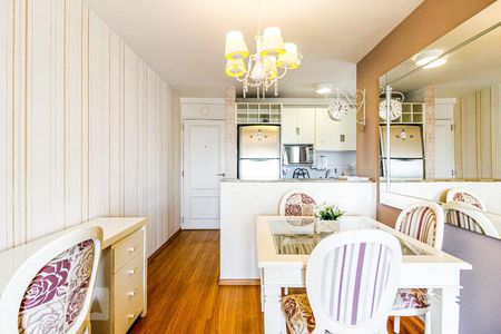 Sala de jantar de apartamento à venda com 2 quartos, 60m² em Campo Belo, São Paulo