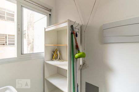Apartamento à venda com 41m², 1 quarto e 1 vaga Apartamento à venda com 41m², 1 quarto e 1 vagaÁrea de Serviço