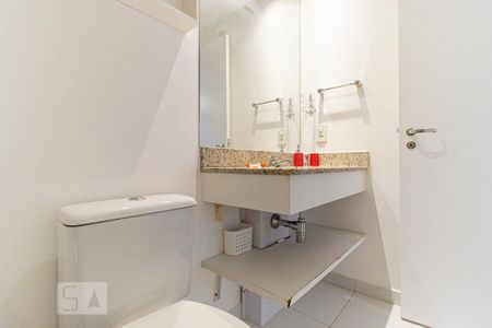 Apartamento à venda com 41m², 1 quarto e 1 vaga Apartamento à venda com 41m², 1 quarto e 1 vagaBanheiro da Suíte