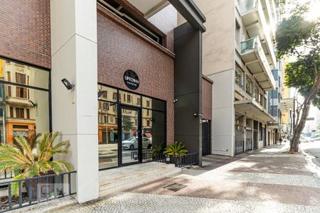 Apartamento à venda com 41m², 1 quarto e 1 vaga Apartamento à venda com 41m², 1 quarto e 1 vagaFachada