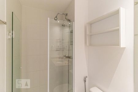Apartamento à venda com 41m², 1 quarto e 1 vaga Apartamento à venda com 41m², 1 quarto e 1 vagaBanheiro da Suíte - Box de Vidro