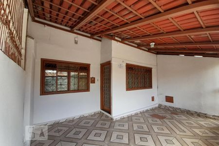 Casa para alugar com 90m², 2 quartos e 1 vaga Casa para alugar com 90m², 2 quartos e 1 vagaEntrada