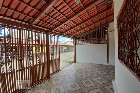Casa para alugar com 90m², 2 quartos e 1 vaga Casa para alugar com 90m², 2 quartos e 1 vagaEntrada