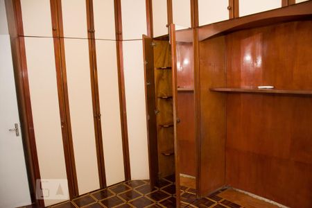 Apartamento à venda com 100m², 3 quartos e 2 vagasQuarto com suite