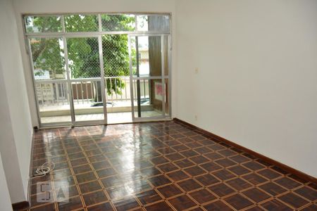 Apartamento à venda com 100m², 3 quartos e 2 vagasSala