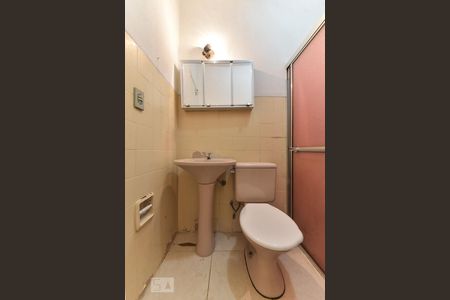 Apartamento à venda com 76m², 2 quartos e 1 vaga Apartamento à venda com 76m², 2 quartos e 1 vagaBanheiro