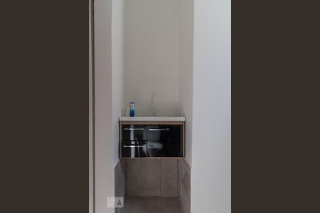 Casa à venda com 140m², 3 quartos e 1 vagaBanheiro