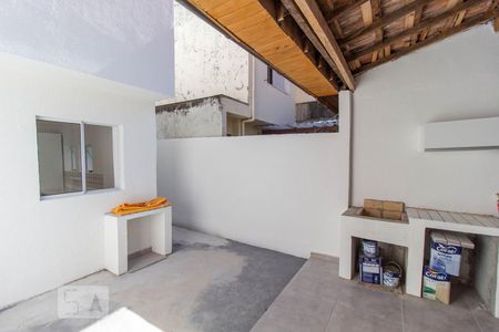 Casa à venda com 140m², 3 quartos e 1 vagaÁrea de Serviço