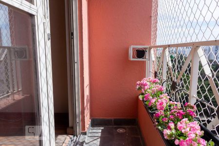 Varanda de apartamento para alugar com 3 quartos, 65m² em Vila Firmiano Pinto, São Paulo