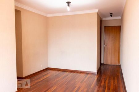 Sala de apartamento para alugar com 3 quartos, 65m² em Vila Firmiano Pinto, São Paulo