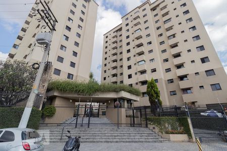 Apartamento à venda com 55m², 2 quartos e 1 vaga Apartamento à venda com 55m², 2 quartos e 1 vagaFachada