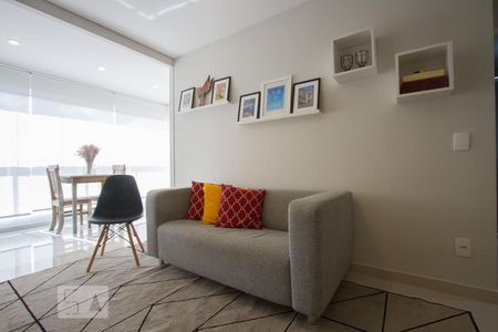 Sala de kitnet/studio para alugar com 1 quarto, 50m² em Brooklin, São Paulo