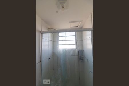 Banheiro de apartamento para alugar com 2 quartos, 46m² em Vila Homero Thon, Santo André