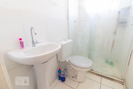 Banheiro de apartamento para alugar com 2 quartos, 46m² em Vila Homero Thon, Santo André