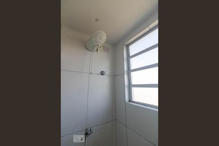 Banheiro de apartamento para alugar com 2 quartos, 46m² em Vila Homero Thon, Santo André