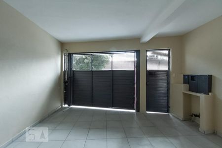 Casa à venda com 185m², 3 quartos e 2 vagasGaragem
