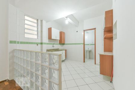 Cozinha de kitnet/studio para alugar com 1 quarto, 35m² em República, São Paulo