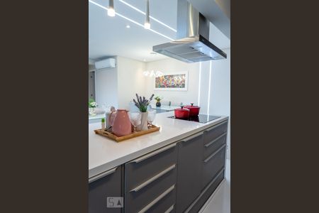 Apartamento para alugar com 76m², 2 quartos e 2 vagasCozinha