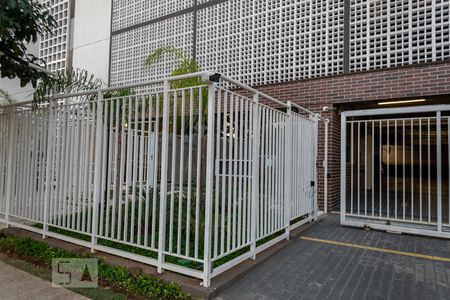 Apartamento para alugar com 76m², 2 quartos e 2 vagasFachada