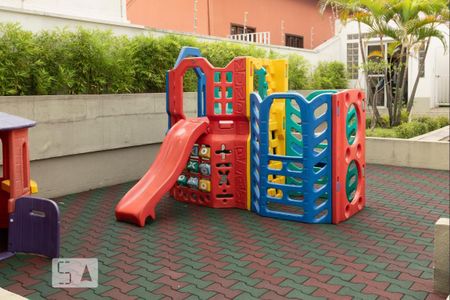 Apartamento para alugar com 55m², 2 quartos e 1 vaga Apartamento para alugar com 55m², 2 quartos e 1 vagaÁrea Comum - Playground