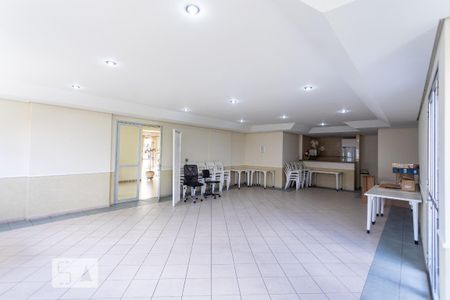 Apartamento para alugar com 55m², 2 quartos e 1 vaga Apartamento para alugar com 55m², 2 quartos e 1 vagaÁrea comum - Salão de festas