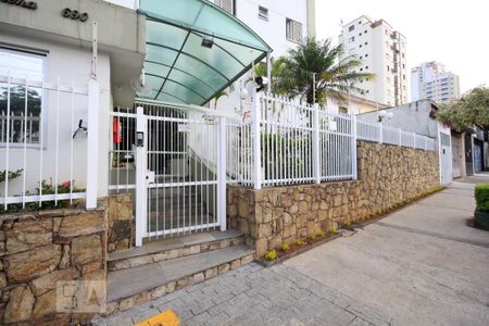 Apartamento para alugar com 55m², 2 quartos e 1 vaga Apartamento para alugar com 55m², 2 quartos e 1 vagaFachada
