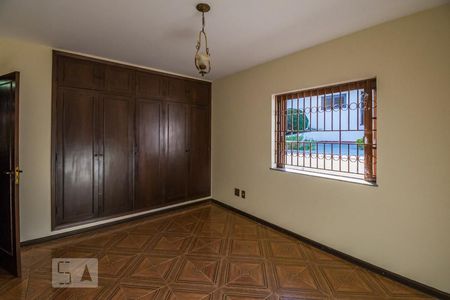 Suíte de casa à venda com 4 quartos, 258m² em Jardim Chapadão, Campinas