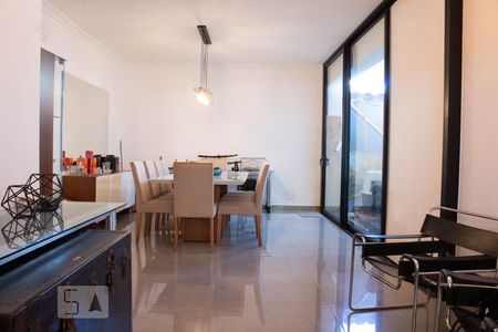 Sala de casa à venda com 4 quartos, 260m² em Vila Campestre, São Paulo