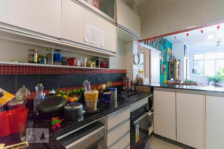 Apartamento à venda com 109m², 3 quartos e sem vagaCozinha - Armários