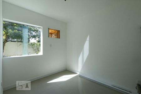 quarto 1 de apartamento para alugar com 2 quartos, 44m² em Jacarepaguá, Rio de Janeiro