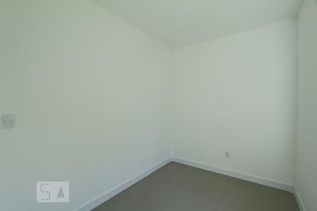 quarto 2 de apartamento para alugar com 2 quartos, 44m² em Jacarepaguá, Rio de Janeiro