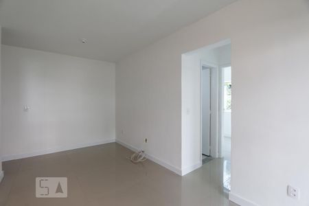 Sala de apartamento para alugar com 2 quartos, 44m² em Jacarepaguá, Rio de Janeiro