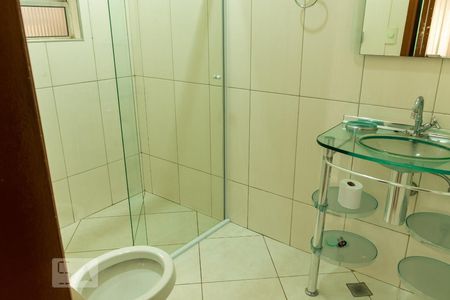 Casa à venda com 200m², 4 quartos e 4 vagasBanheiro Social