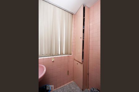 Banheiro de kitnet/studio para alugar com 1 quarto, 35m² em Centro, Rio de Janeiro