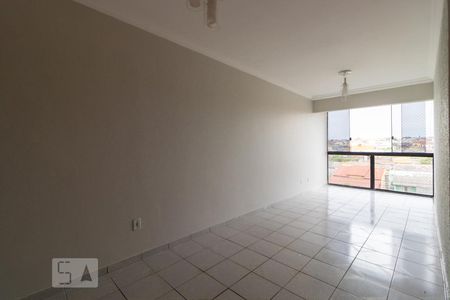 Sala de apartamento para alugar com 3 quartos, 60m² em Taguatinga Norte (taguatinga), Brasília