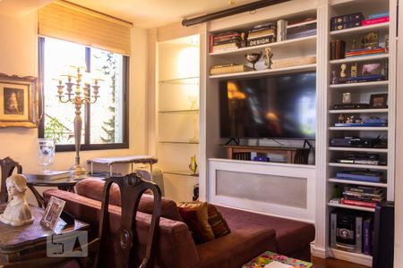 Apartamento à venda com 260m², 4 quartos e 4 vagasSala de TV
