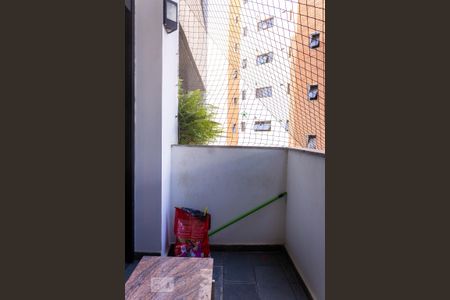Apartamento à venda com 260m², 4 quartos e 4 vagasVaranda Suíte 1