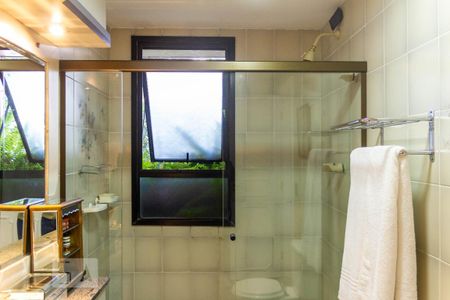 Apartamento à venda com 260m², 4 quartos e 4 vagasBanheiro Suíte 1
