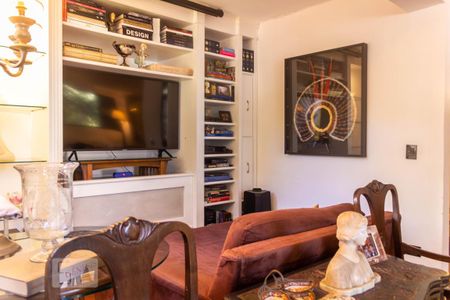 Apartamento à venda com 260m², 4 quartos e 4 vagasSala de TV