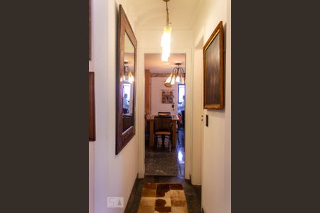 Apartamento à venda com 260m², 4 quartos e 4 vagasCorredor