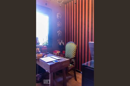 Apartamento à venda com 260m², 4 quartos e 4 vagasSuíte 2
