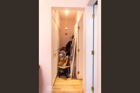 Apartamento à venda com 260m², 4 quartos e 4 vagasSuíte 3