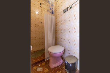 Casa à venda com 240m², 3 quartos e 4 vagasBanheiro 2