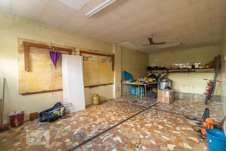 Casa à venda com 240m², 3 quartos e 4 vagasGaragem