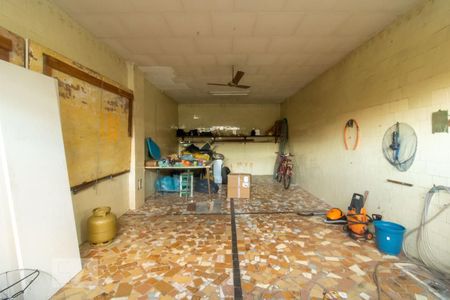 Casa à venda com 240m², 3 quartos e 4 vagasGaragem