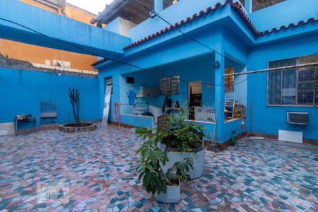 Casa à venda com 240m², 3 quartos e 4 vagasQuintal