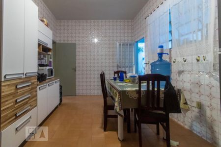 Casa à venda com 240m², 3 quartos e 4 vagasCozinha